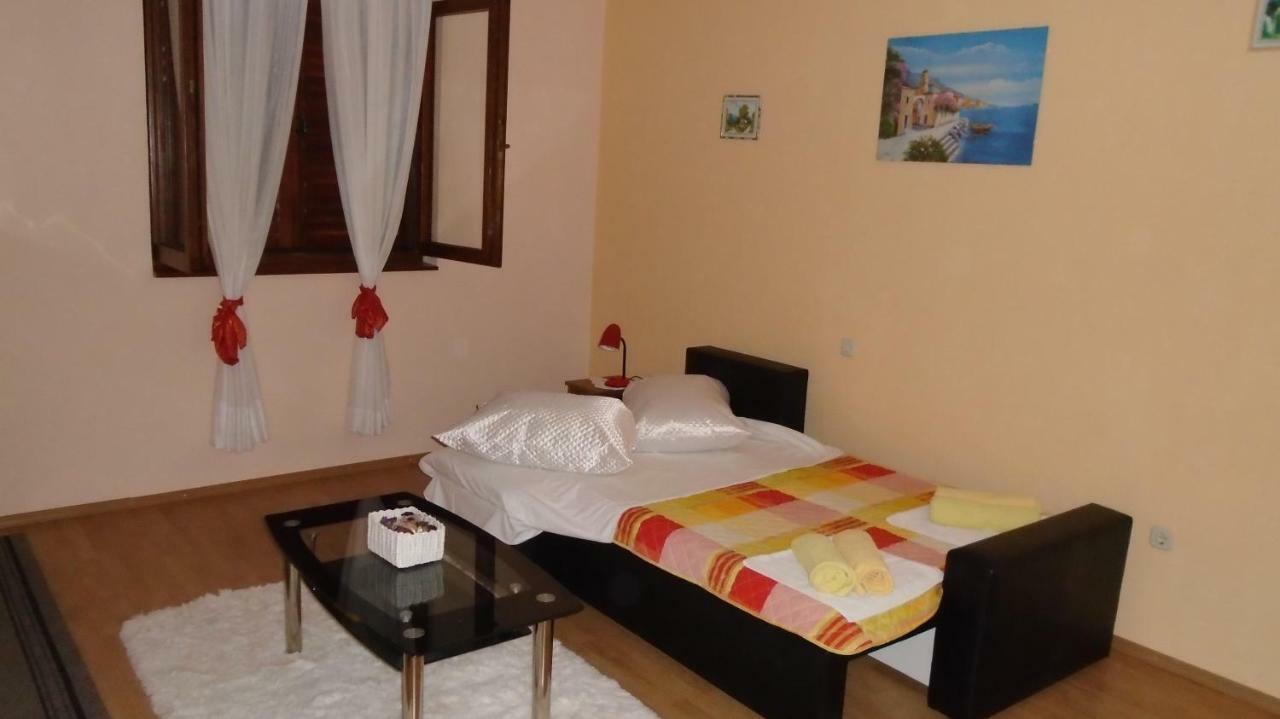 Apartmani A.Teskera Трогір Екстер'єр фото