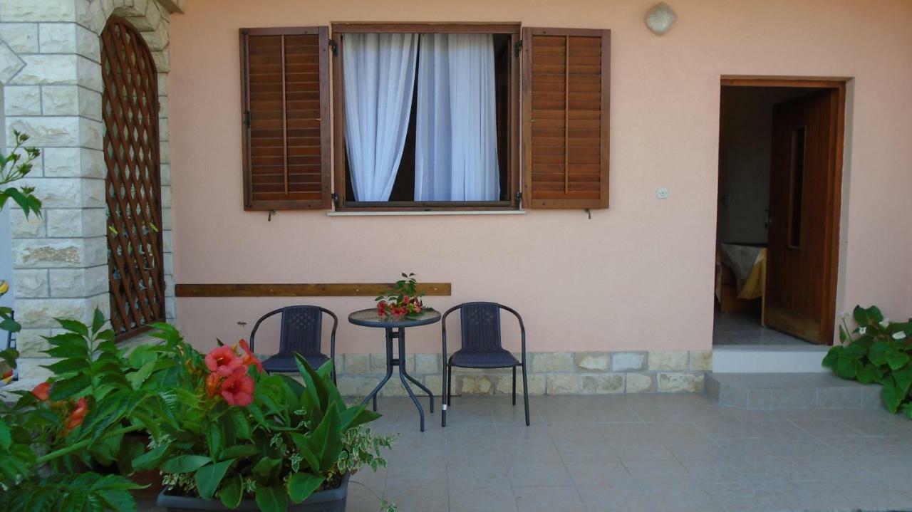 Apartmani A.Teskera Трогір Екстер'єр фото